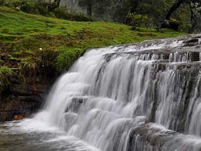 Shola Falls and Shenbaganur Museum