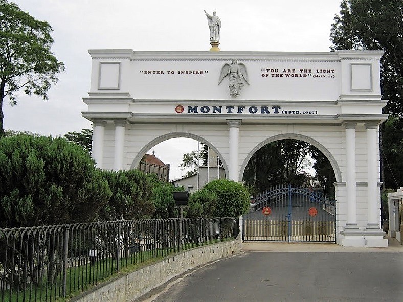 Montfort School