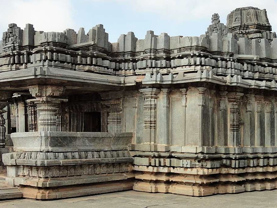 Bhandari Basadi Temple