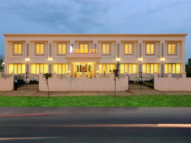 clarks inn hampi