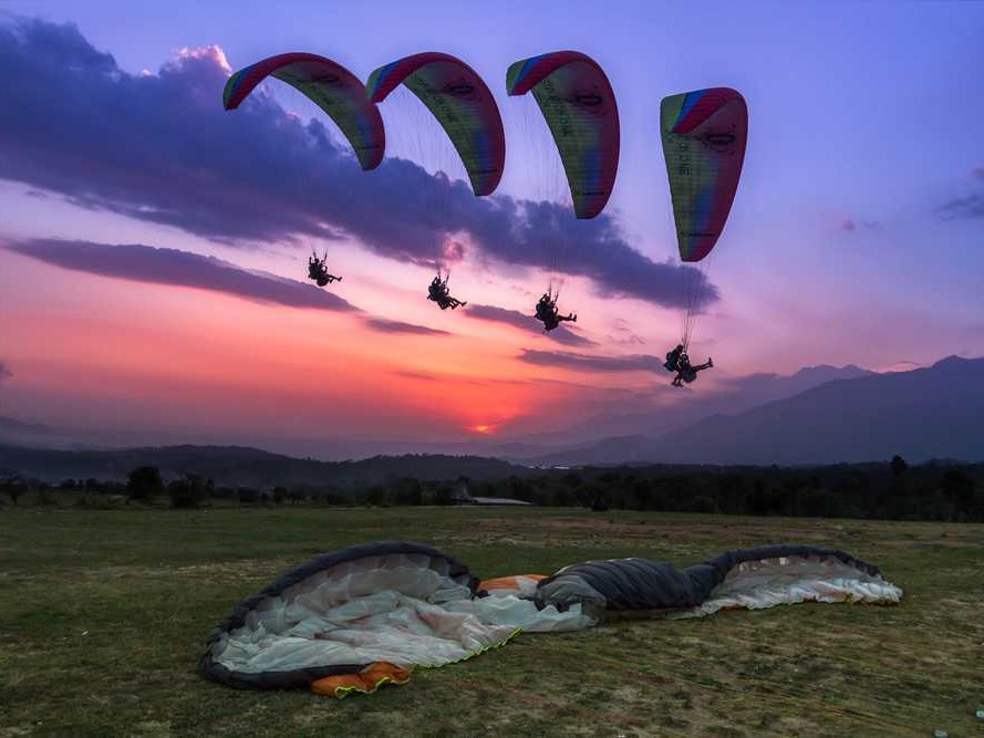 Paragliding in Nandi Hills